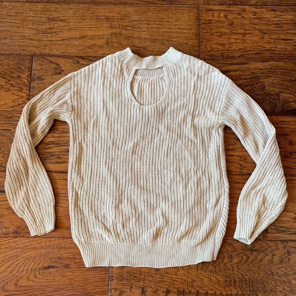 Neutral Knit Sweater w/Keyhole Back - Picture 3 of 9